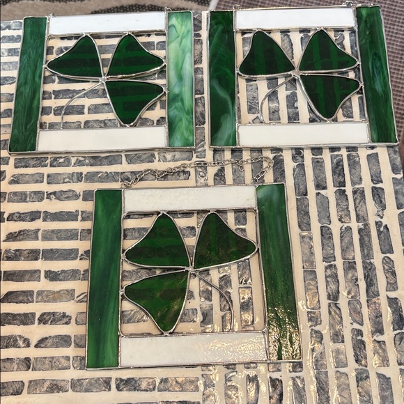 🆕3 Handmade Stained Glass Shamrock Suncatchers - Picture 3 of 11